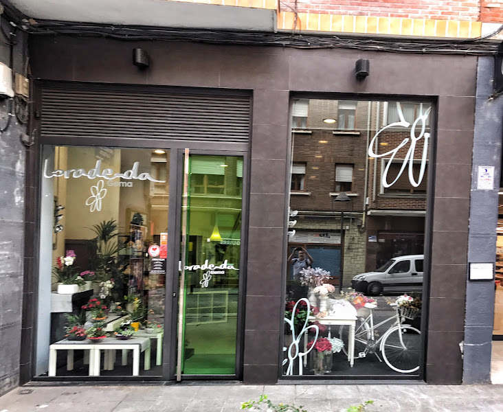 Floristería Lora Denda Gema Fernández De Aguirre