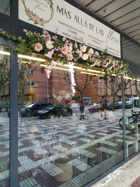 Más allá de las flores